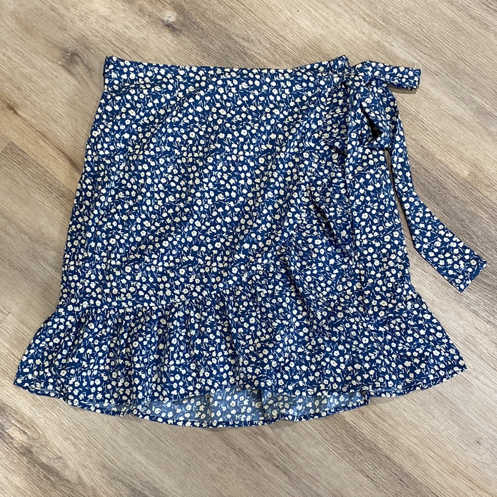 NWT ONLY Olivia Wrap Skirt - Picture 10 of 12